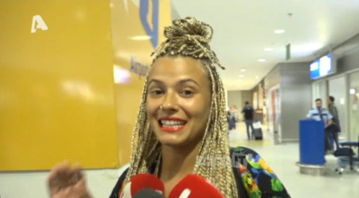 Ρώτησαν τη Λάουρα Νάργες για τη σχέση της με τον Κοκκινάκη, τον σύντροφό της και τα πολλά χρήματα που φαίνεται να πήρε από το Survivor!