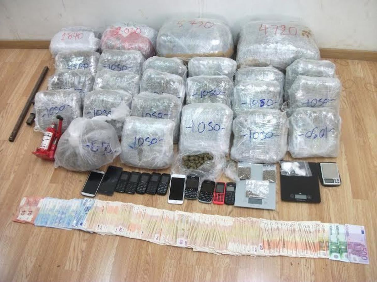 Εξαρθρώθηκε σπείρα που εισήγαγε μεγάλες ποσότητες ναρκωτικών