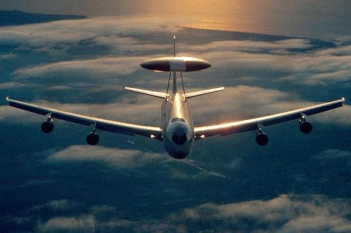 ΝΑΤΟϊκό ιπτάμενο ραντάρ AWACS σε ελληνική άσκηση – Τι συμβαίνει