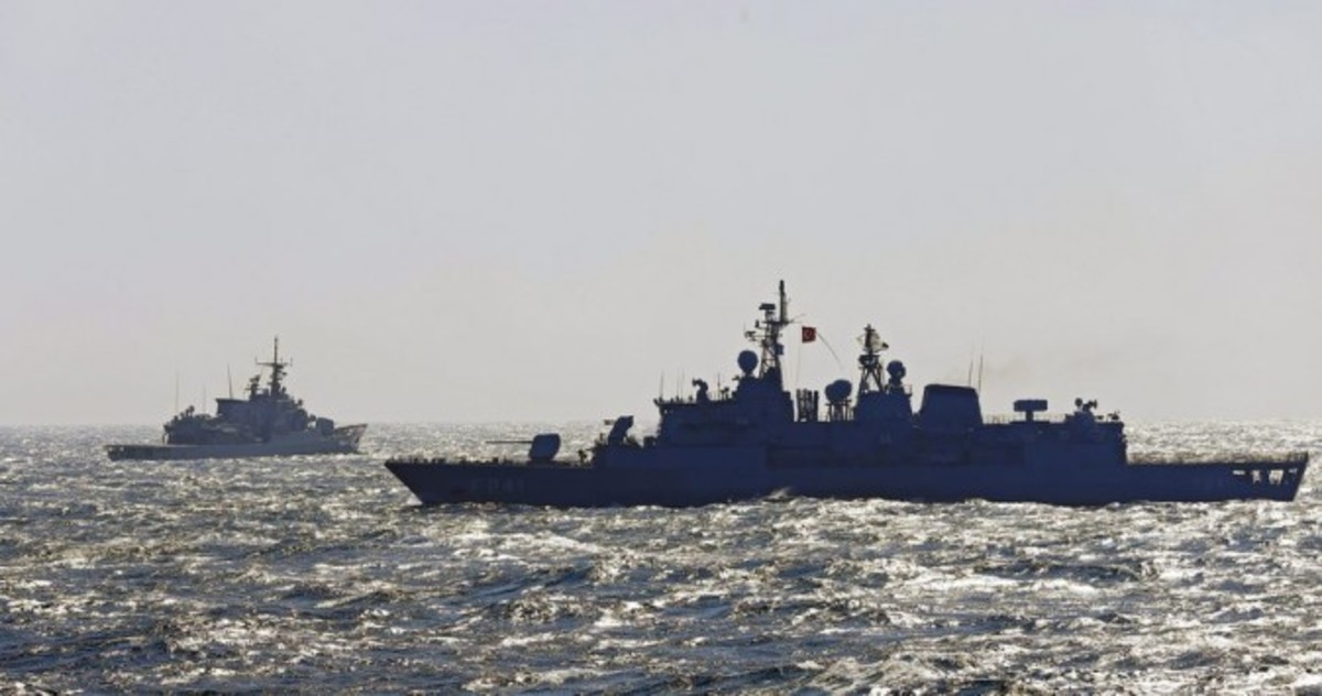 Εσπευσμένα στο Αιγαίο ο Βρετανός διοικητής του νατοϊκού στρατηγείου