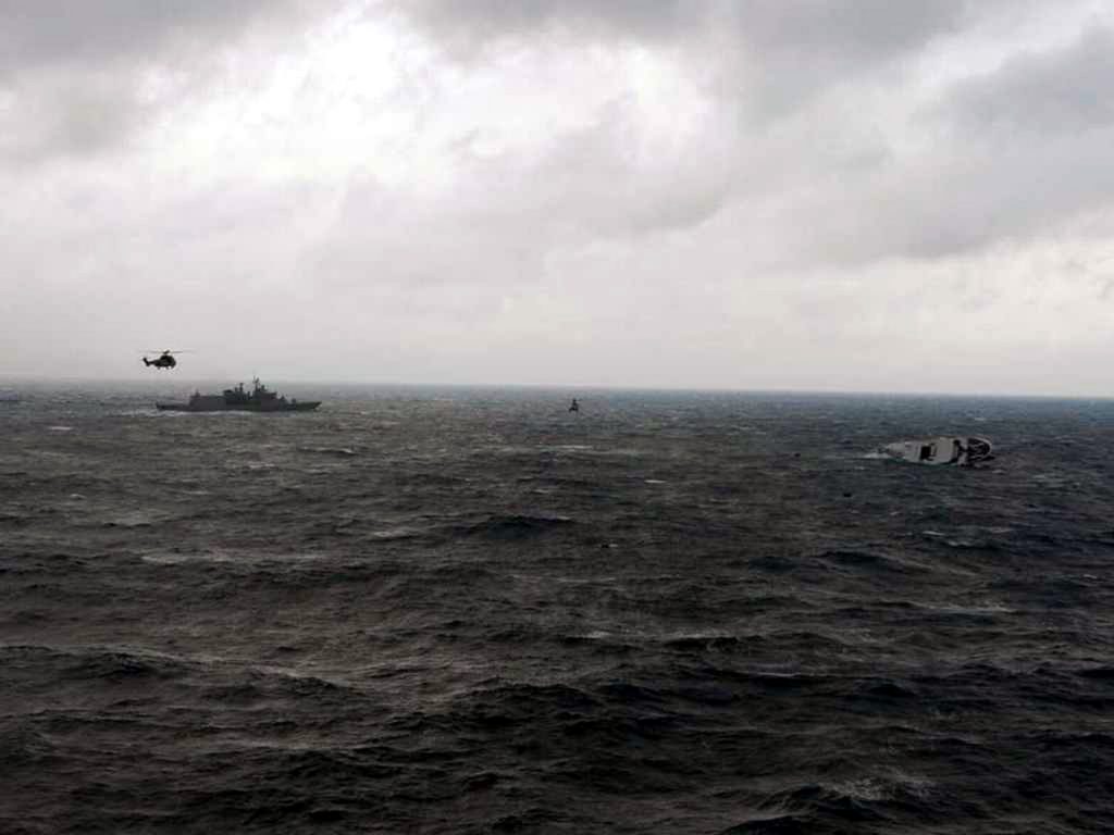 Τρεις νεκροί και 10 αγνοούμενοι από δύο ναυάγια στα στενά του Βοσπόρου