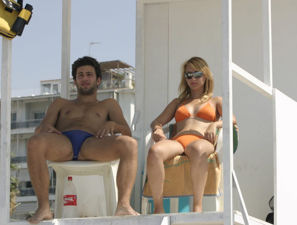 Χωρίς ναυαγοσώστες οι παραλίες – Ακόμα δεν υπάρχει ούτε μισή πρόσληψη