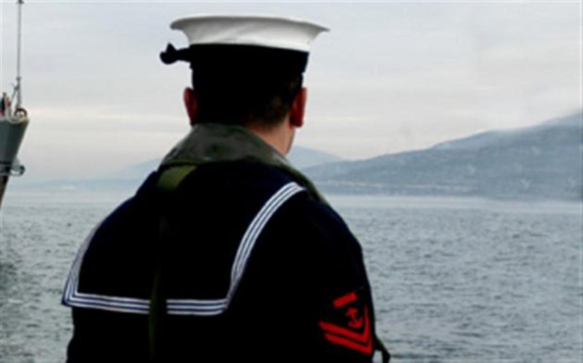 Πώς θα καταργήσουν τη θητεία! Ένας “υποψιασμένος” υποναύαρχος γράφει