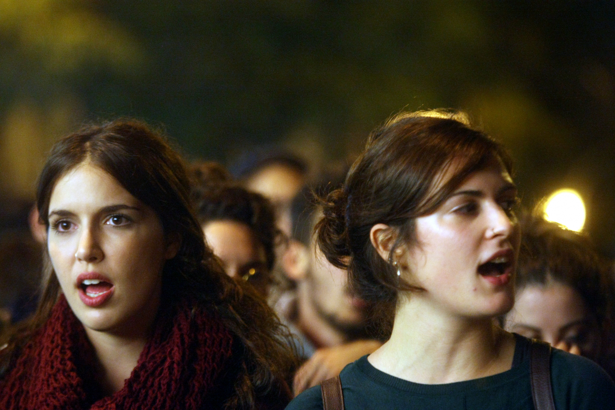 Έρευνα: Οι νέοι στην Ελλάδα είναι δημοκράτες και απαισιόδοξοι