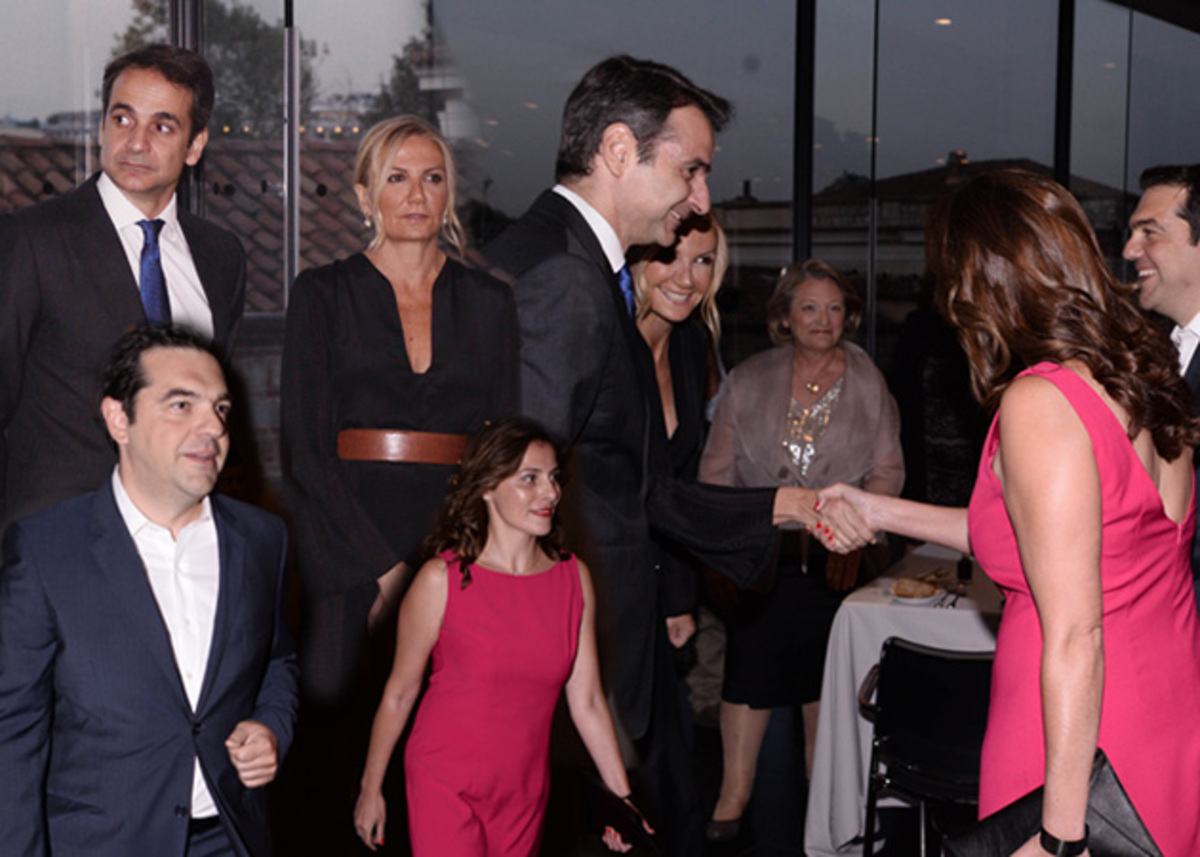 Πρώτη φορά σε κοινό δείπνο τα ζευγάρια Τσίπρα και Μητσοτάκη!