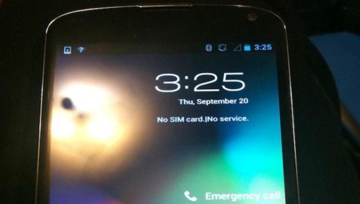 Υπάλληλος της Google ξέχασε το Nexus 4 σε μπαρ