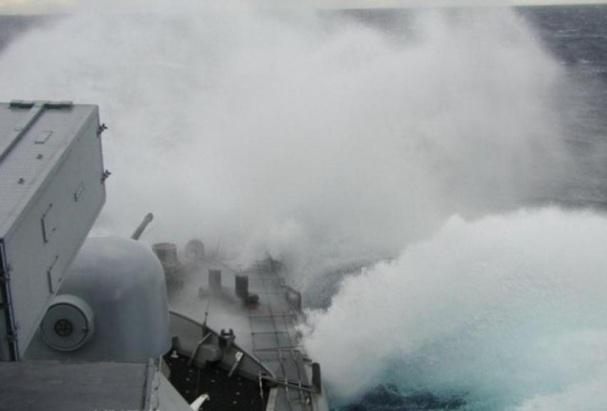 Θρίλερ τα ξημερώματα στο Αιγαίο με την κανονιοφόρο ΝΙΚΗΦΟΡΟΣ – Τι εντόπισε