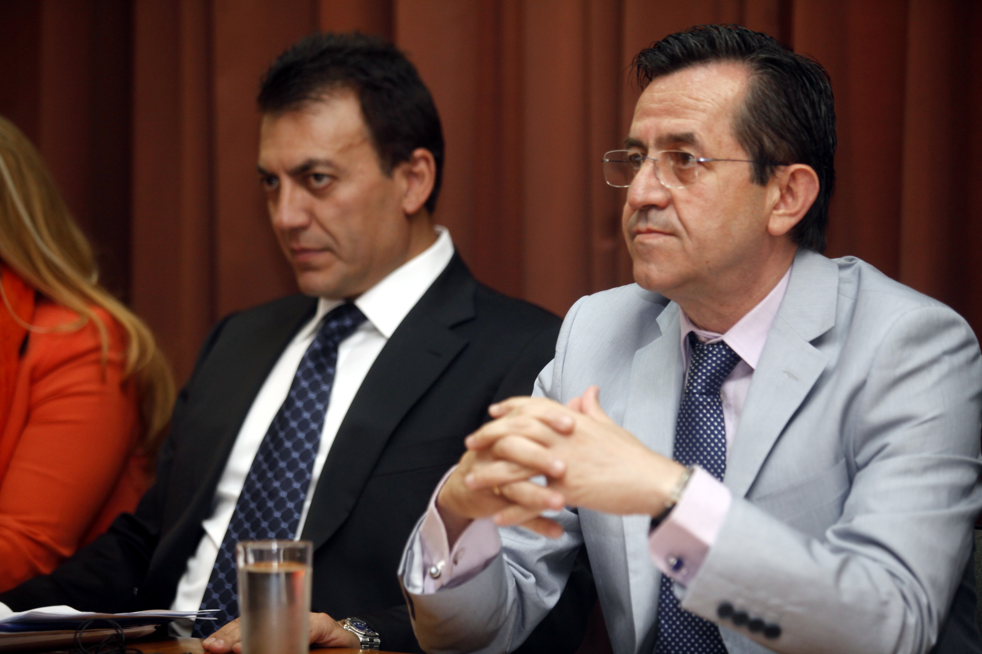 «Δε θα είναι εύκολο να ΜΗ μειώσουμε κι άλλο μισθούς και συντάξεις»