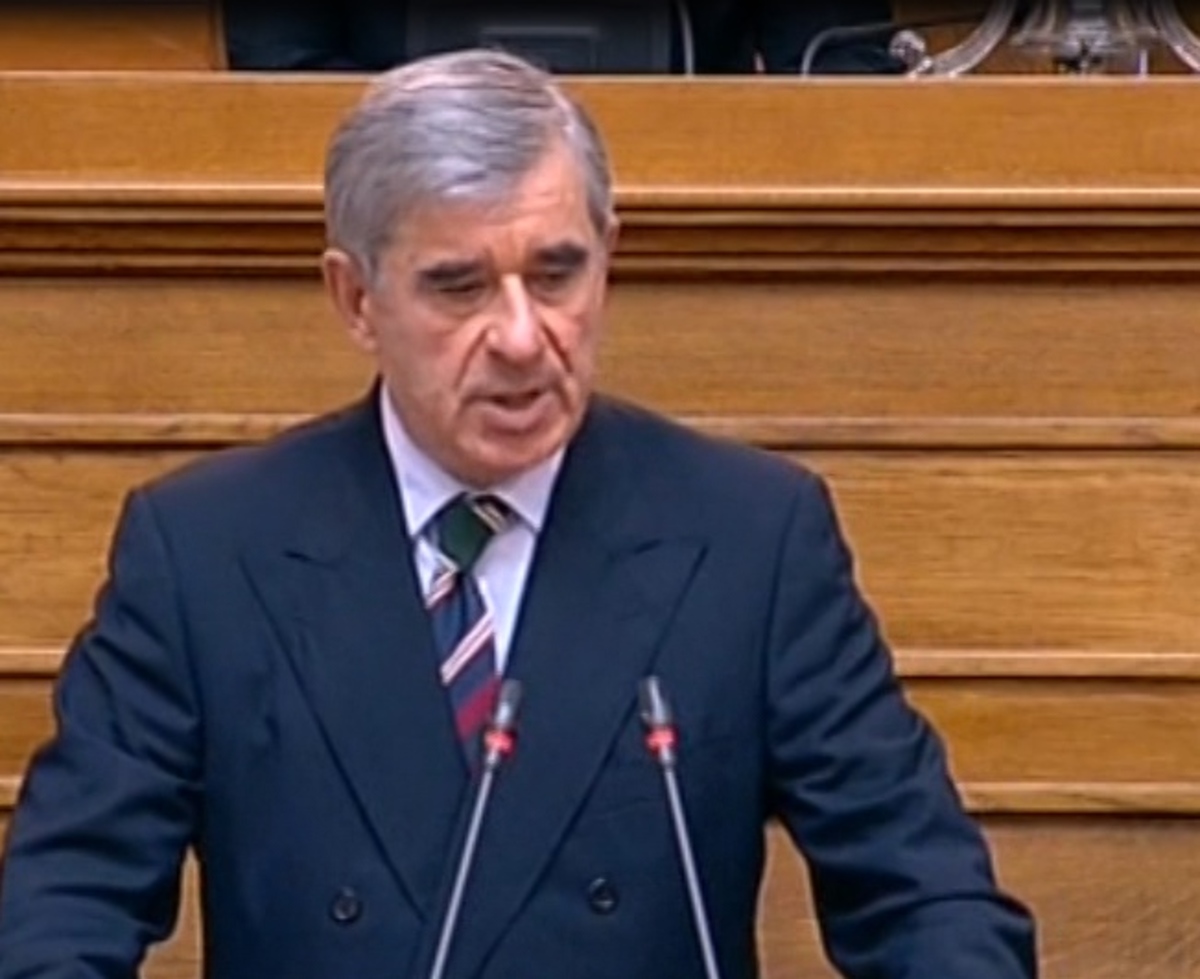 Βόμβες Νικολούδη για μίζες