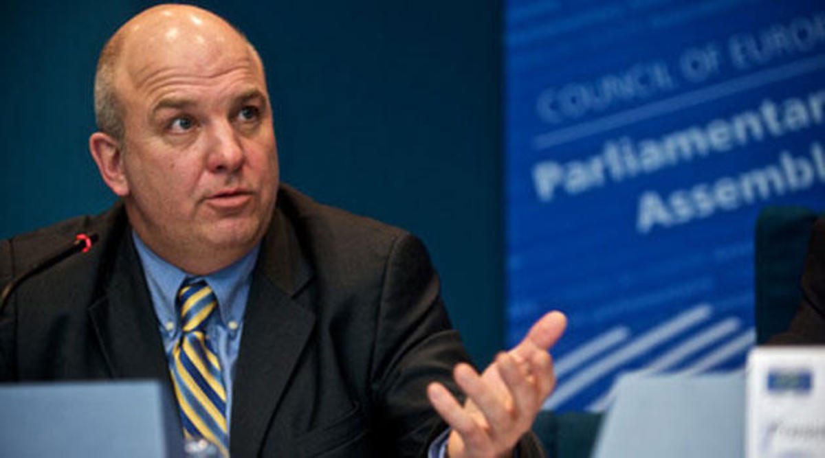 “Να εφαρμοστεί η κοινή ποινική νομοθεσία για τη Χρυσή Αυγή”