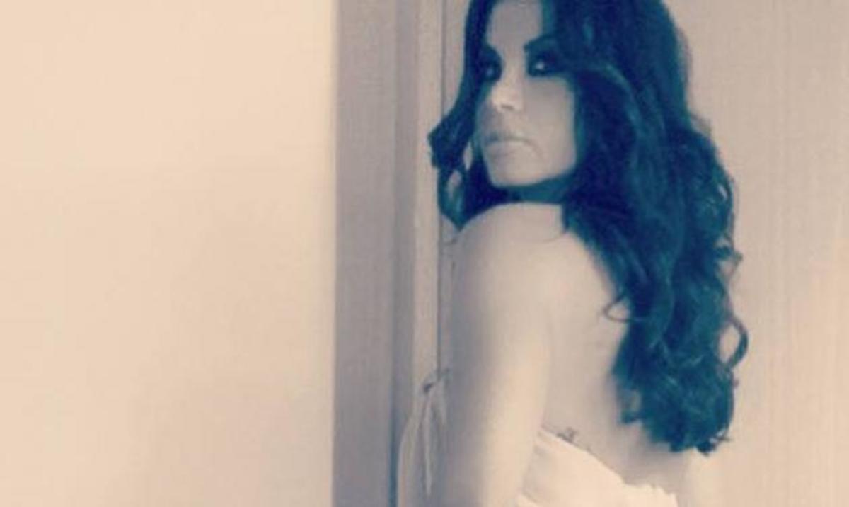 Νίνα Λοτσάρη: Το λευκό μπικίνι της… αναστάτωσε!