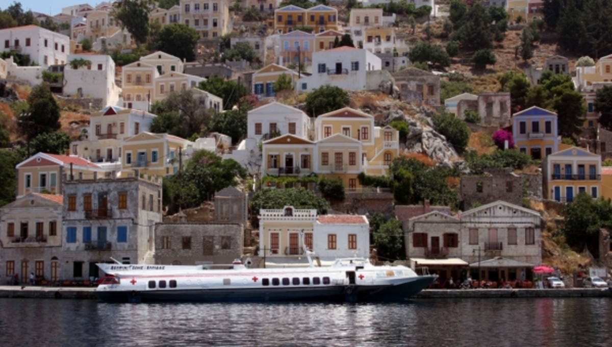 Γη και ύδωρ δίνει ο Άδωνις Γεωργιάδης για να διορισθούν γιατροί στο Αιγαίο