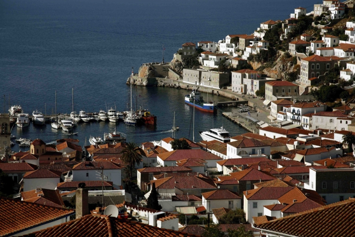 Βρετανοί μεσίτες: “Αγοράστε γη στην Ελλάδα!”