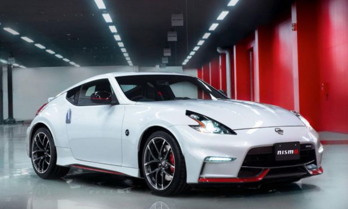 H Nissan παρουσίασε το ανανεωμένο 370Z NISMO