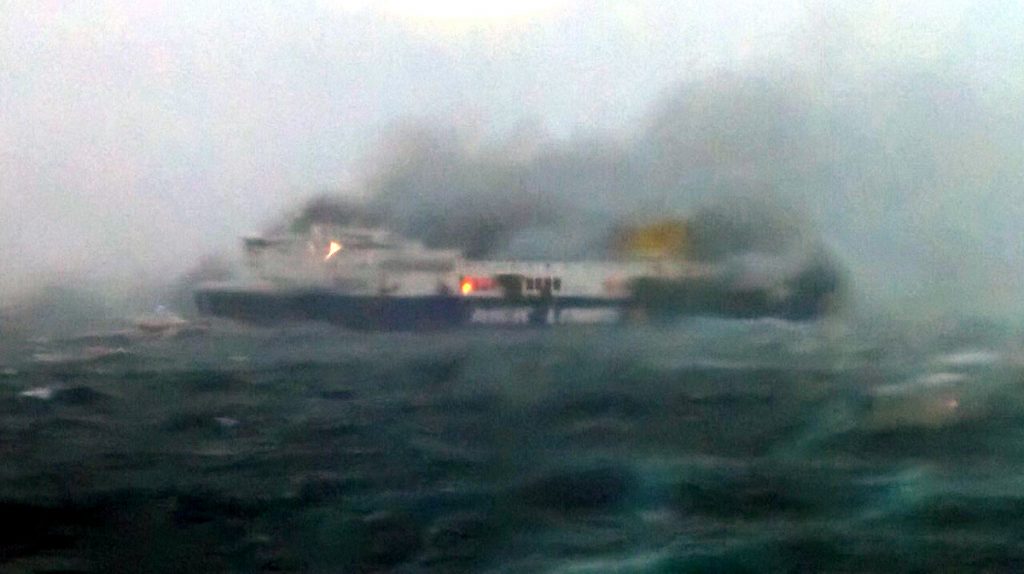 Αύριο με C-130 τρεις σοροί από το Νorman Atlantic στην Ελλάδα