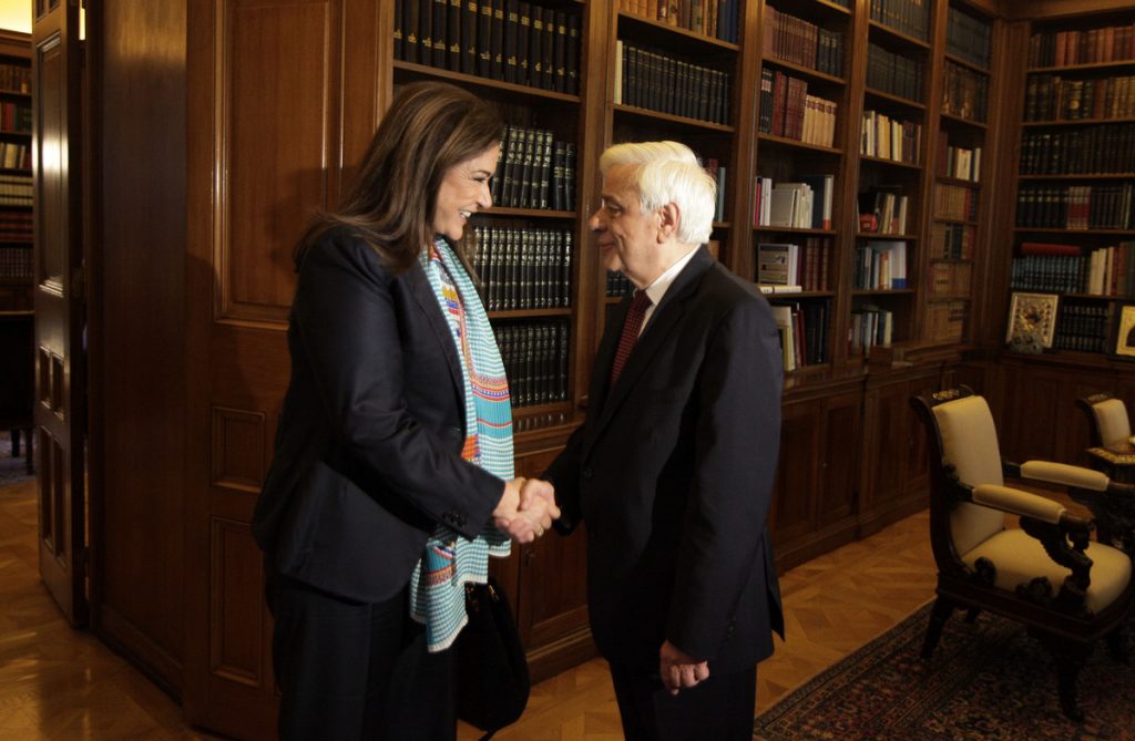 Ντόρα προς Παυλόπουλο: «Είστε το κατάλληλο πρόσωπο για την εθνική συνεννόηση»