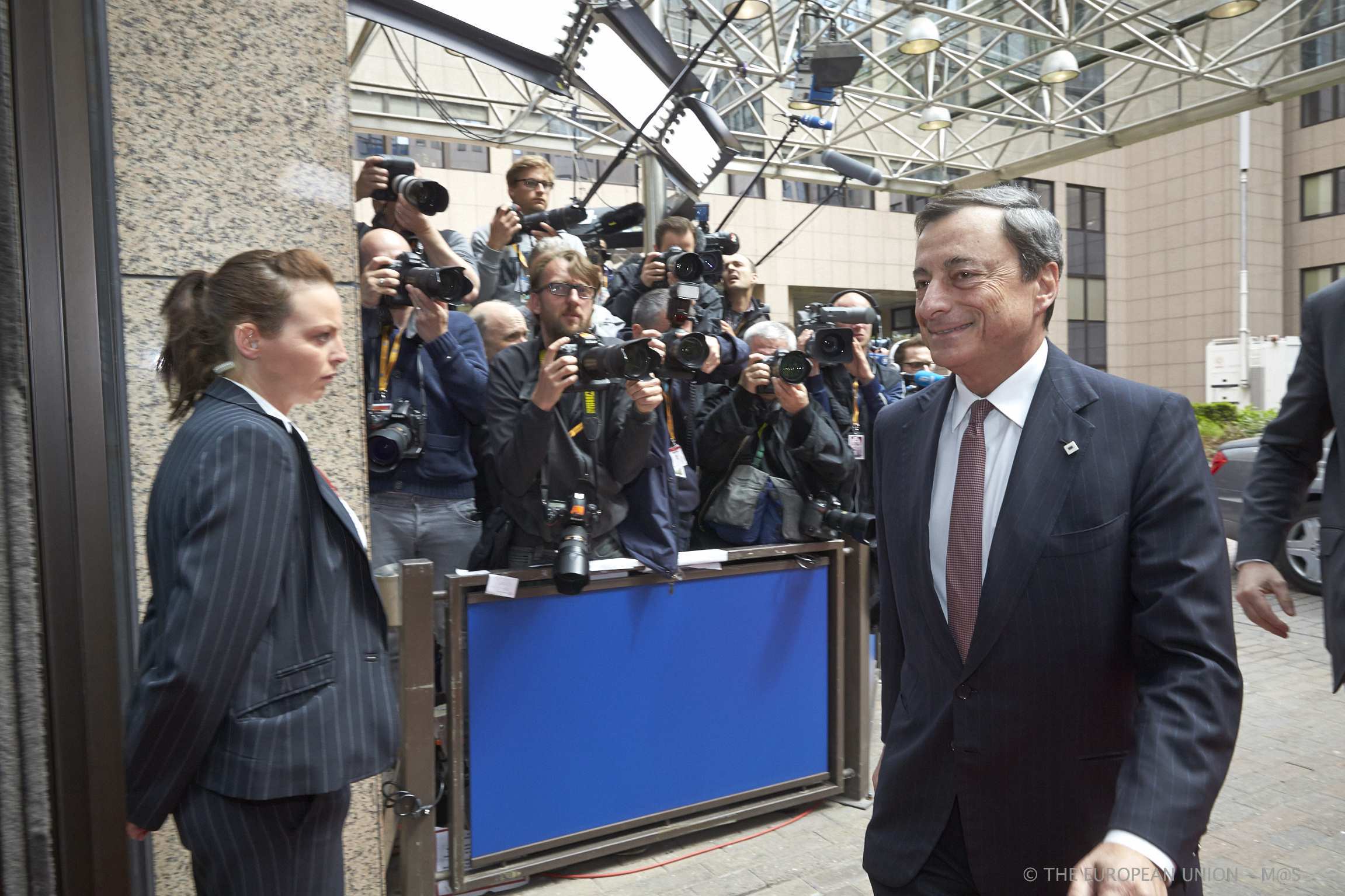 Μάριο Ντράγκι: Πρέπει να αναγνωριστεί η πρόοδος της Ελλάδας