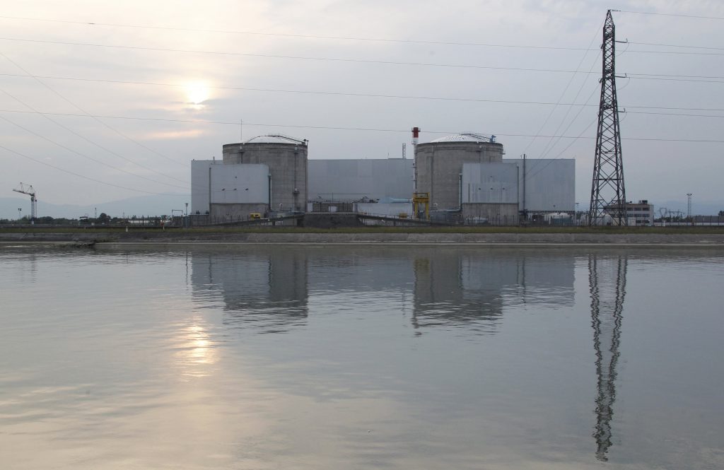 O πυρηνικός σταθμός του Φεσενχάιμ. ΦΩΤΟ REUTERS