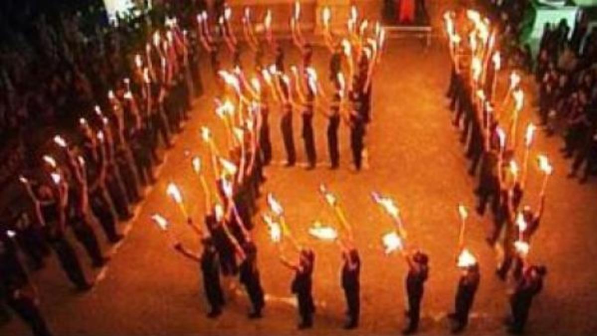 Σβάστικες σε στρατόπεδο της Σαμοθράκης! Ποιος τις “ζωγραφίζει”