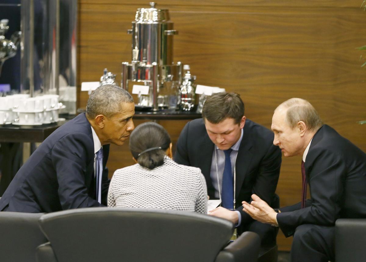 Ομπάμα – Πούτιν: Τους χώρισε μόνο ένα… τραπεζάκι για καφέ!