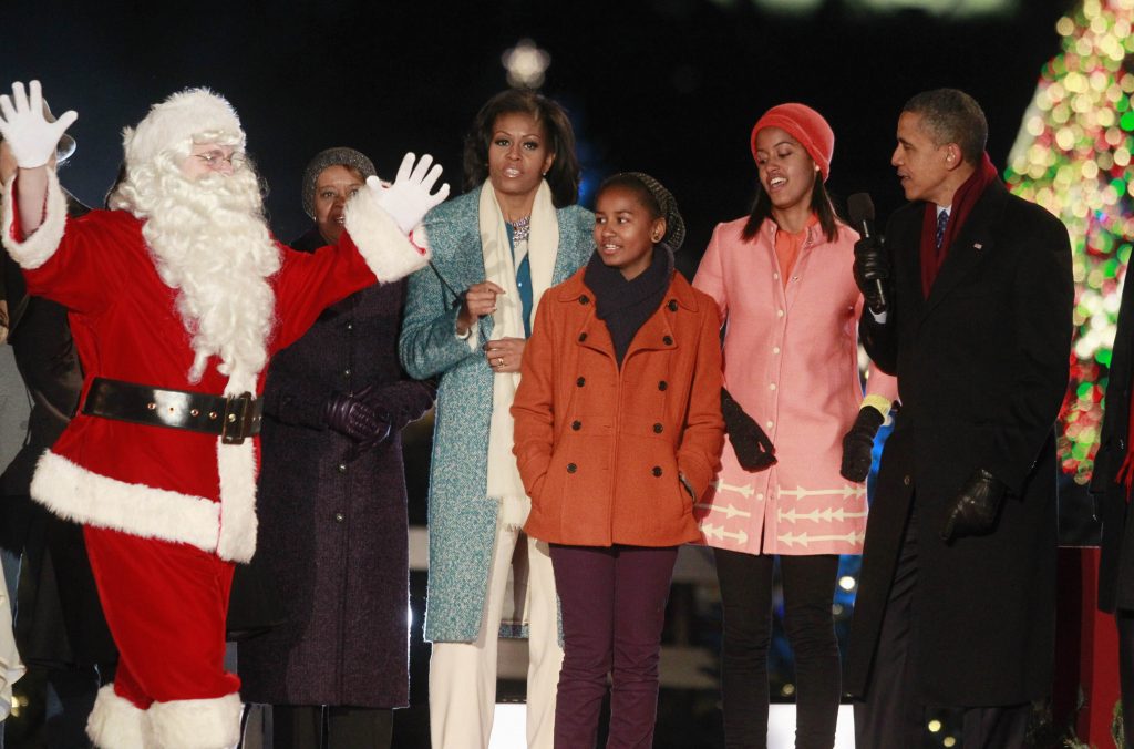 Χοχοχο! Ο Ομπάμα τραγούδησε τα κάλαντα
