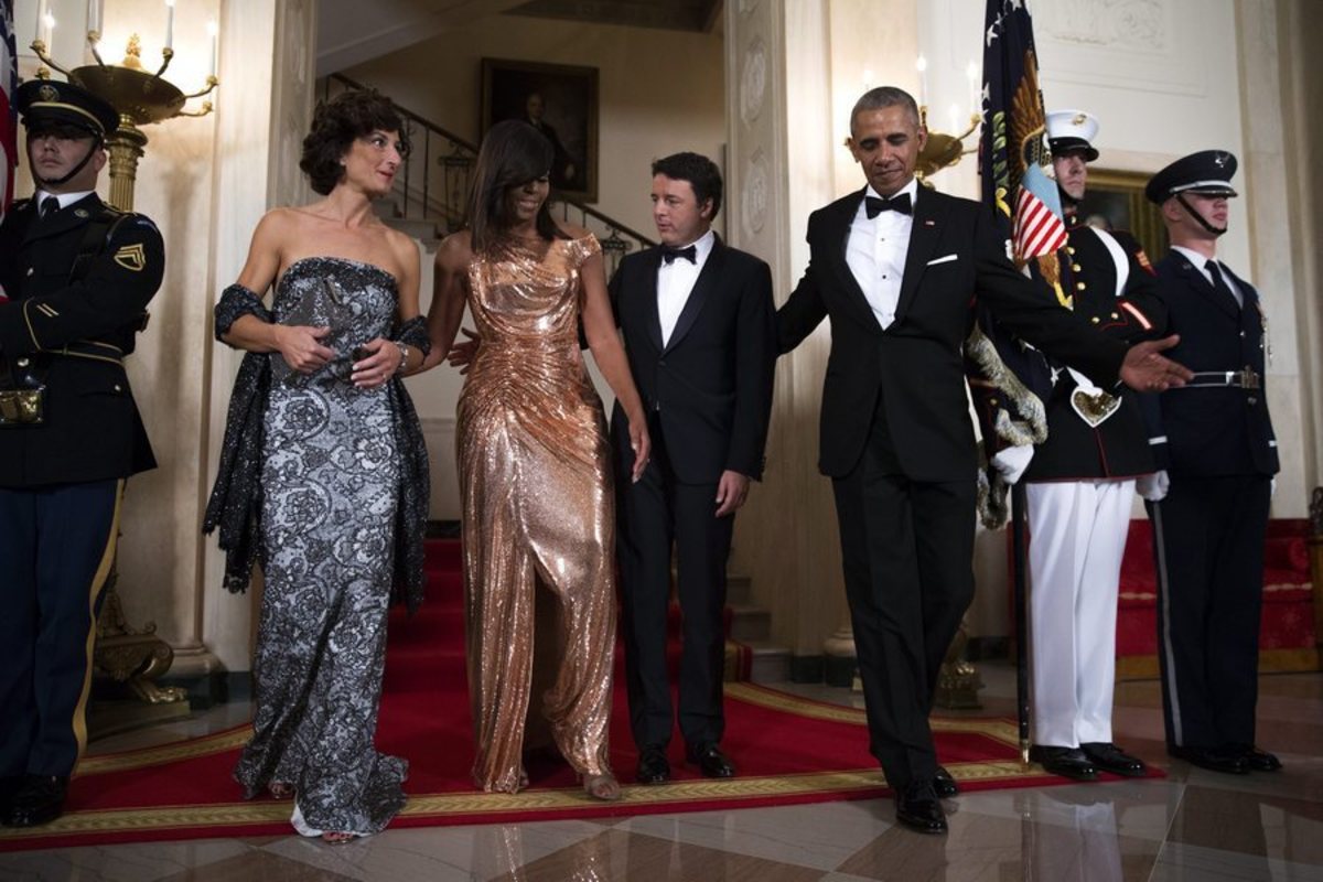 Έπαθε… Μισέλ ο Ρέντσι στο Λευκό Οίκο! Το τελευταίο επίσημο δείπνο των Ομπάμα [pics, vids]