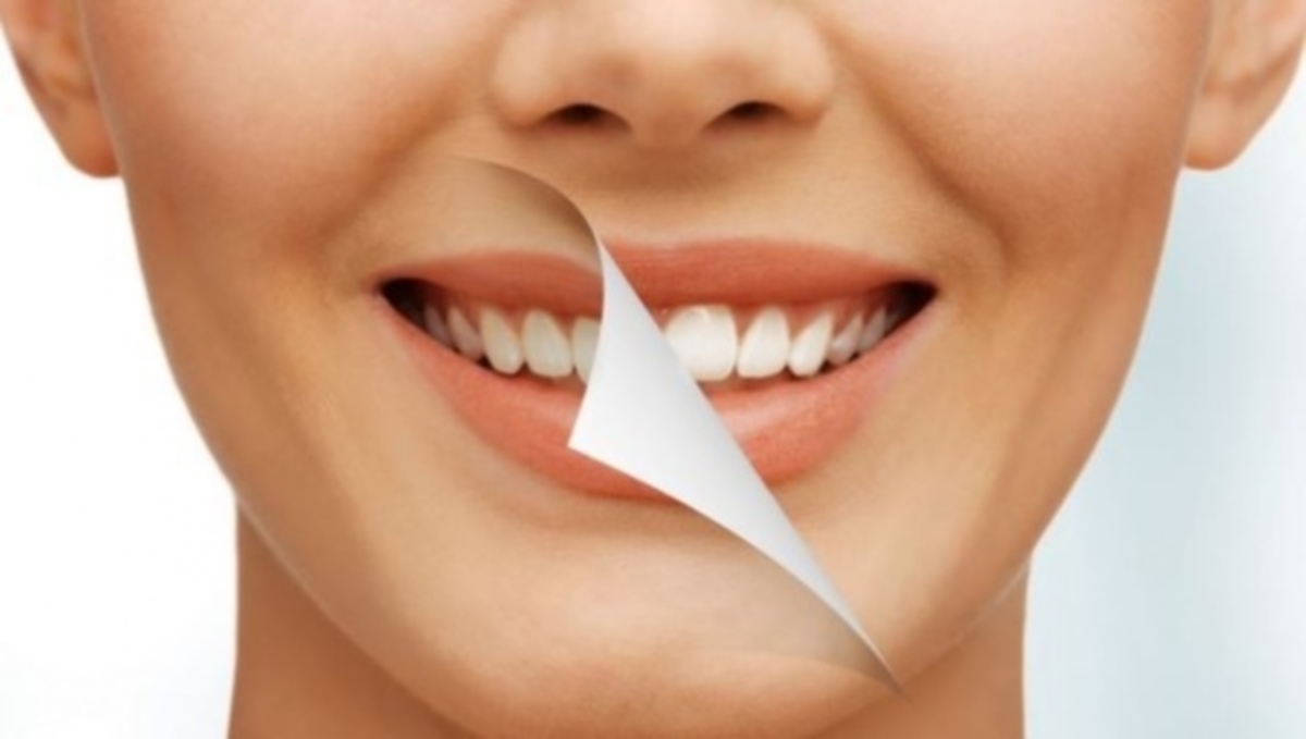 Αντί να χρησιμοποιήσετε οδοντόπαστα, βάλτε στο μπάνιο το τσάϊ!