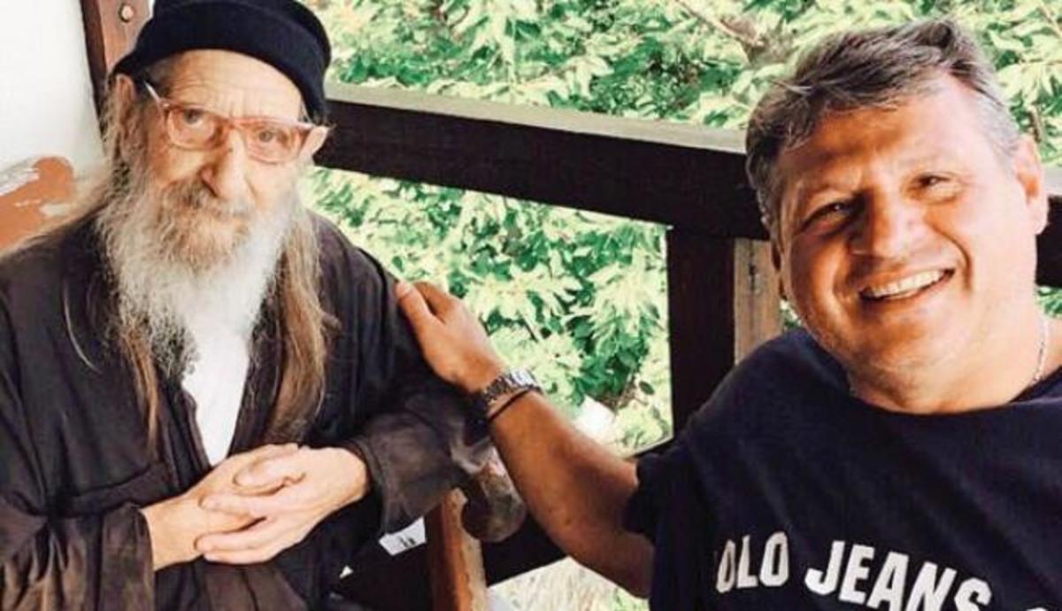 O γιατρός των μοναχών του Άθωνα «μαρτυρεί» το μυστικό της υγείας τους