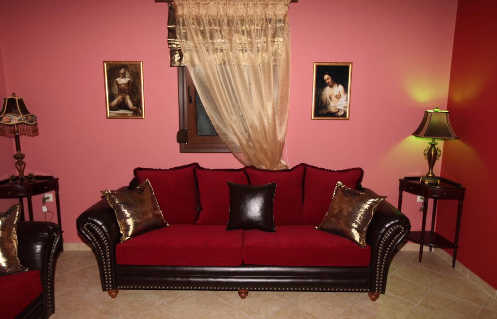 Ληστεία τα ξημερώματα σε… οίκο ανοχής!