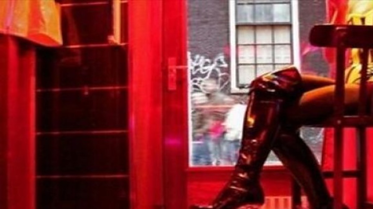 Ερωτικές υπηρεσίες… για όλα τα γούστα πρόσφερε παράνομος οίκος ανοχής