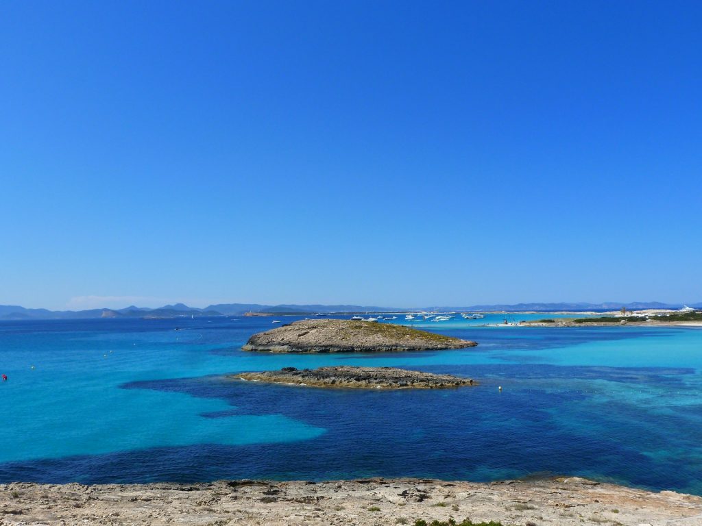 Οινούσσες: Το μεγαλείο ενός μικρού νησιού!