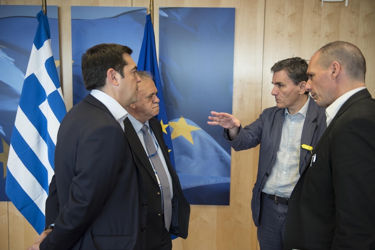 Συμφωνία: Παρουσιάζεται απόψε η ελληνική πρόταση στους θεσμούς – Δραματικό παρασκήνιο έως την ύστατη ώρα – Σχέδιο για “έξοδο” του ΔΝΤ