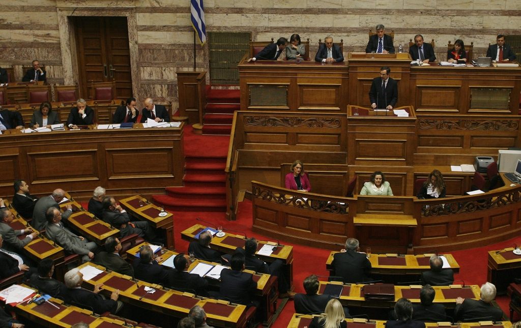 “Δεν σκαμπάζουν” οι έλληνες βουλευτές από Ιντερνετ….