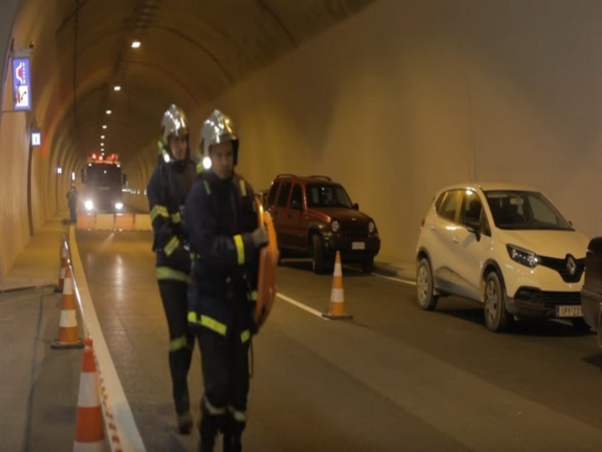 Δίνονται στην κυκλοφορία οι τέσσερις σήραγγες της νέας εθνικής οδού Κορίνθου – Πατρών