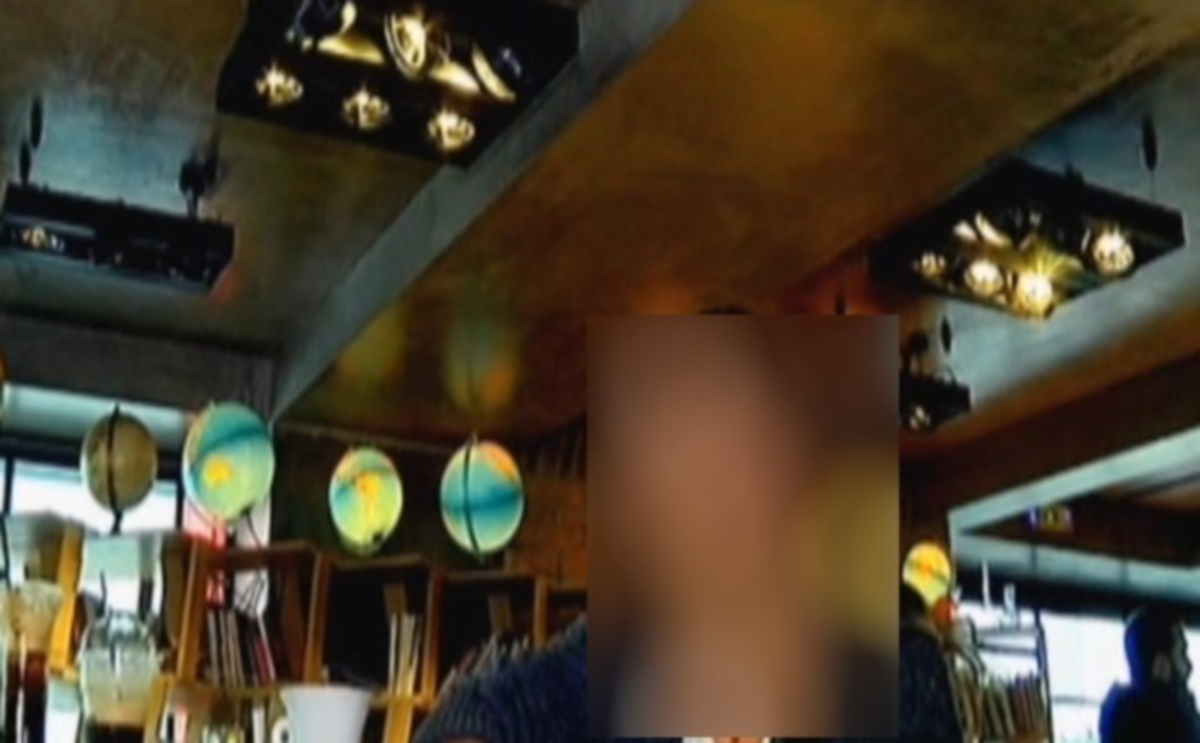 Τραγουδίστρια αποκαλύπτει πρώτη φορά για τον άγνωστο αρραβώνα της!