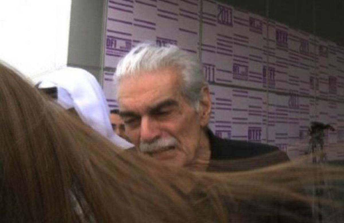 Ο Ομάρ Σαρίφ χτύπησε φαν του σε Φεστιβάλ Κινηματογράφου!