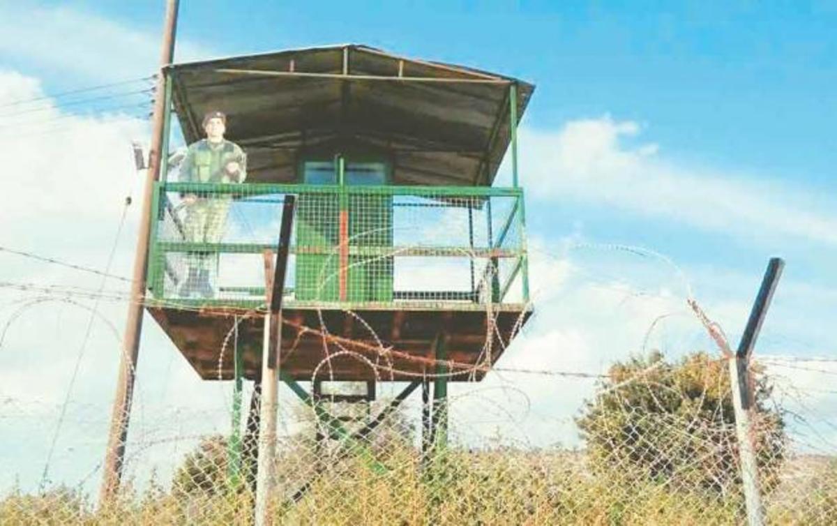 Βρήκαν ομοίωμα στρατιώτη σε σκοπό! Τι συνέβη