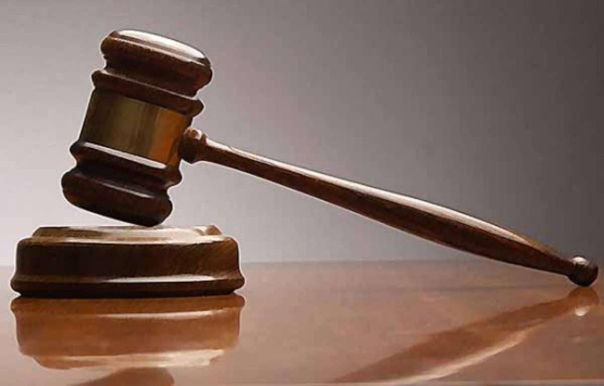 Ελεύθεροι μέχρι τη δίκη τους οι καταδικασθέντες για τα ομόλογα