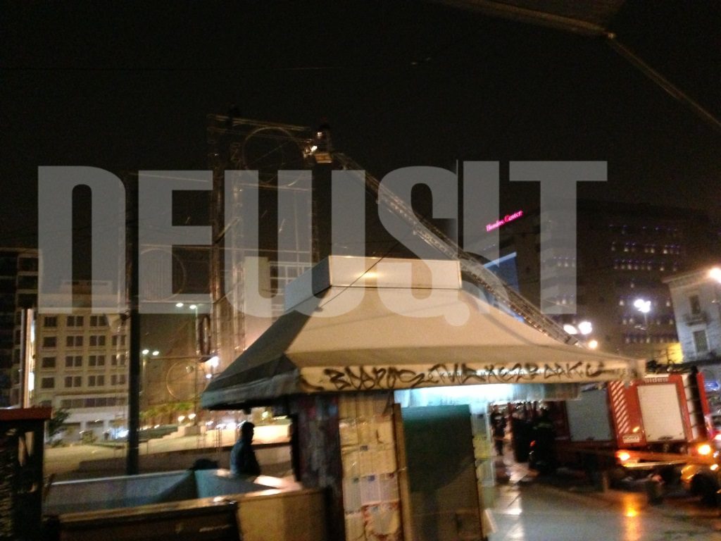 Απειλούσε να αυτοκτονήσει στη μέση της πλατείας Ομονοίας