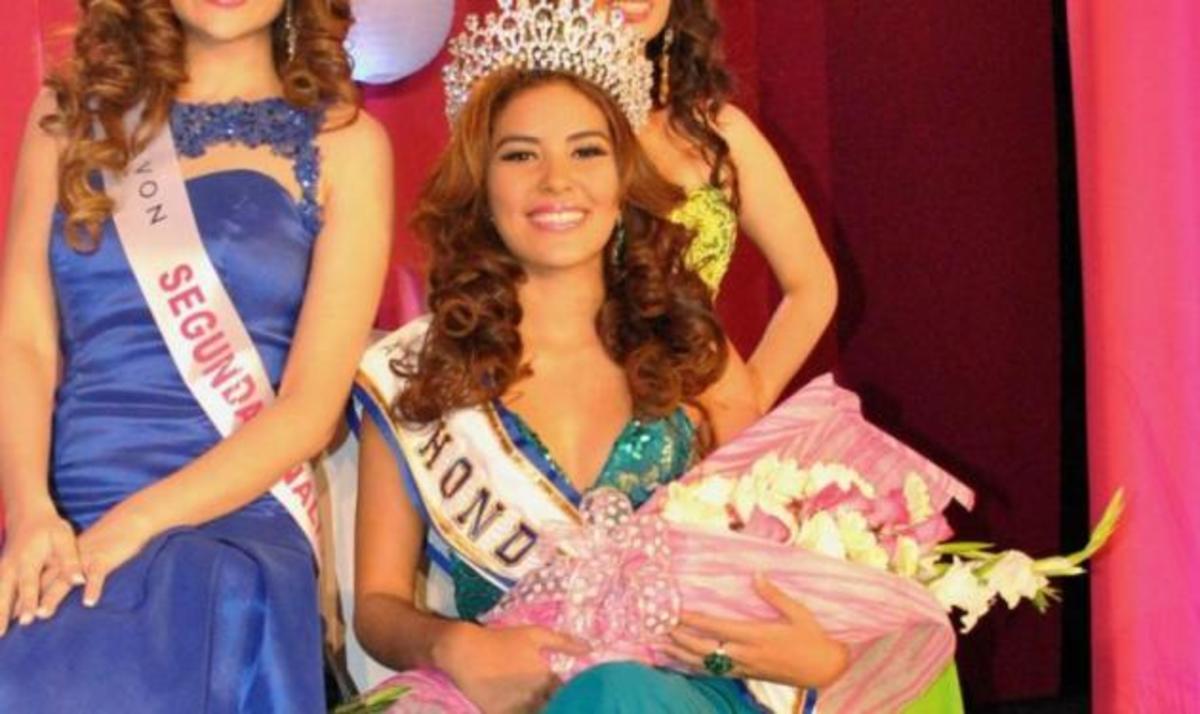 Τρόμος στο χώρο της μόδας: Μετά τη 19χρονη καλλονή, εκτέλεσαν και τον στυλίστα της!