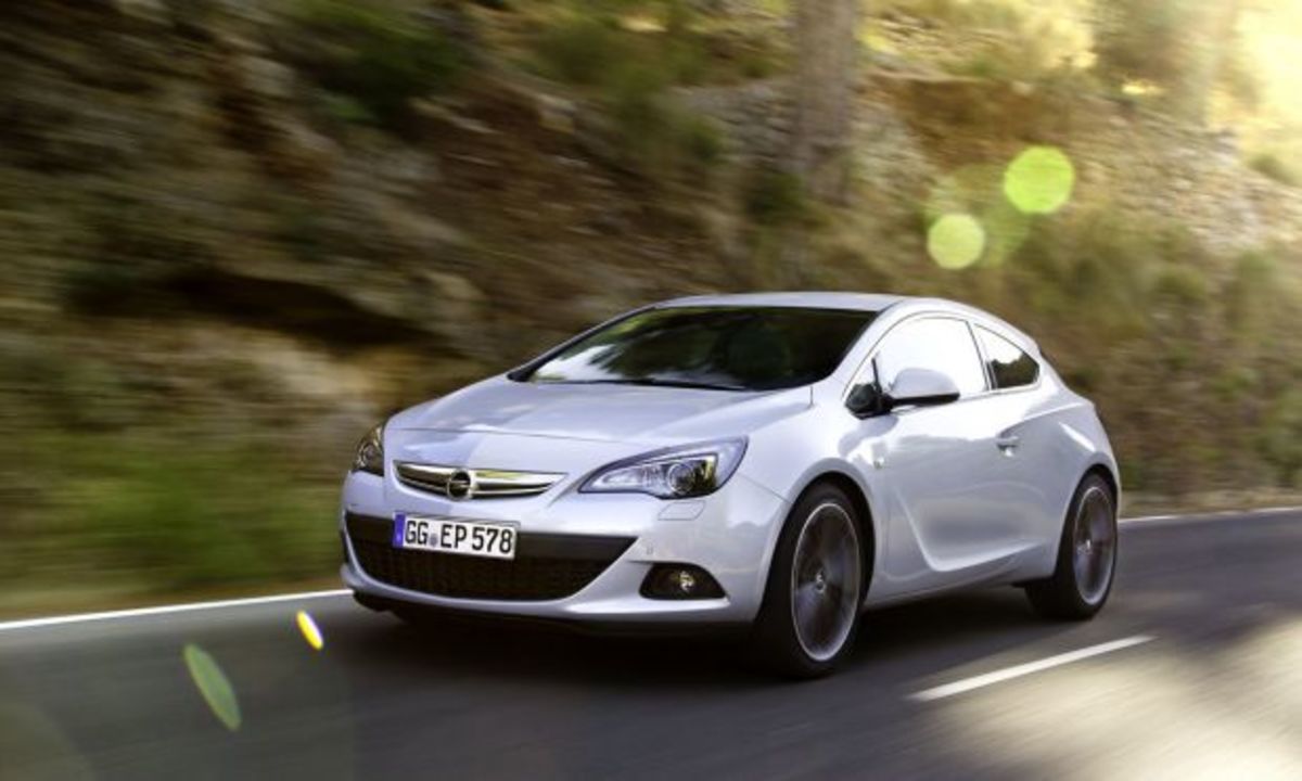 Νέα πετρελαιοκίνητη έκδοση για το Opel Astra GTC