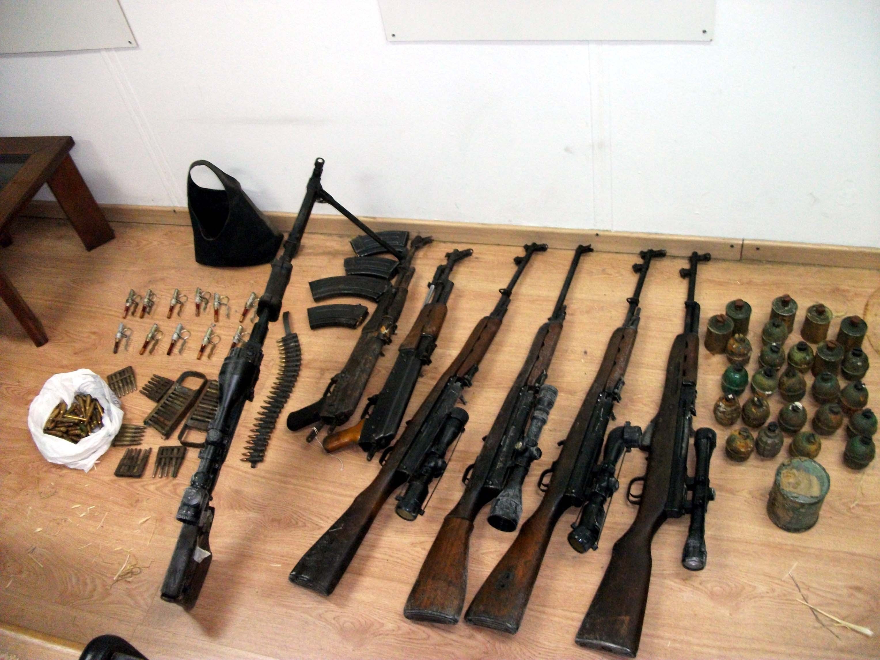 Γιάννενα: Συλλήψεις για εμπόριο όπλων