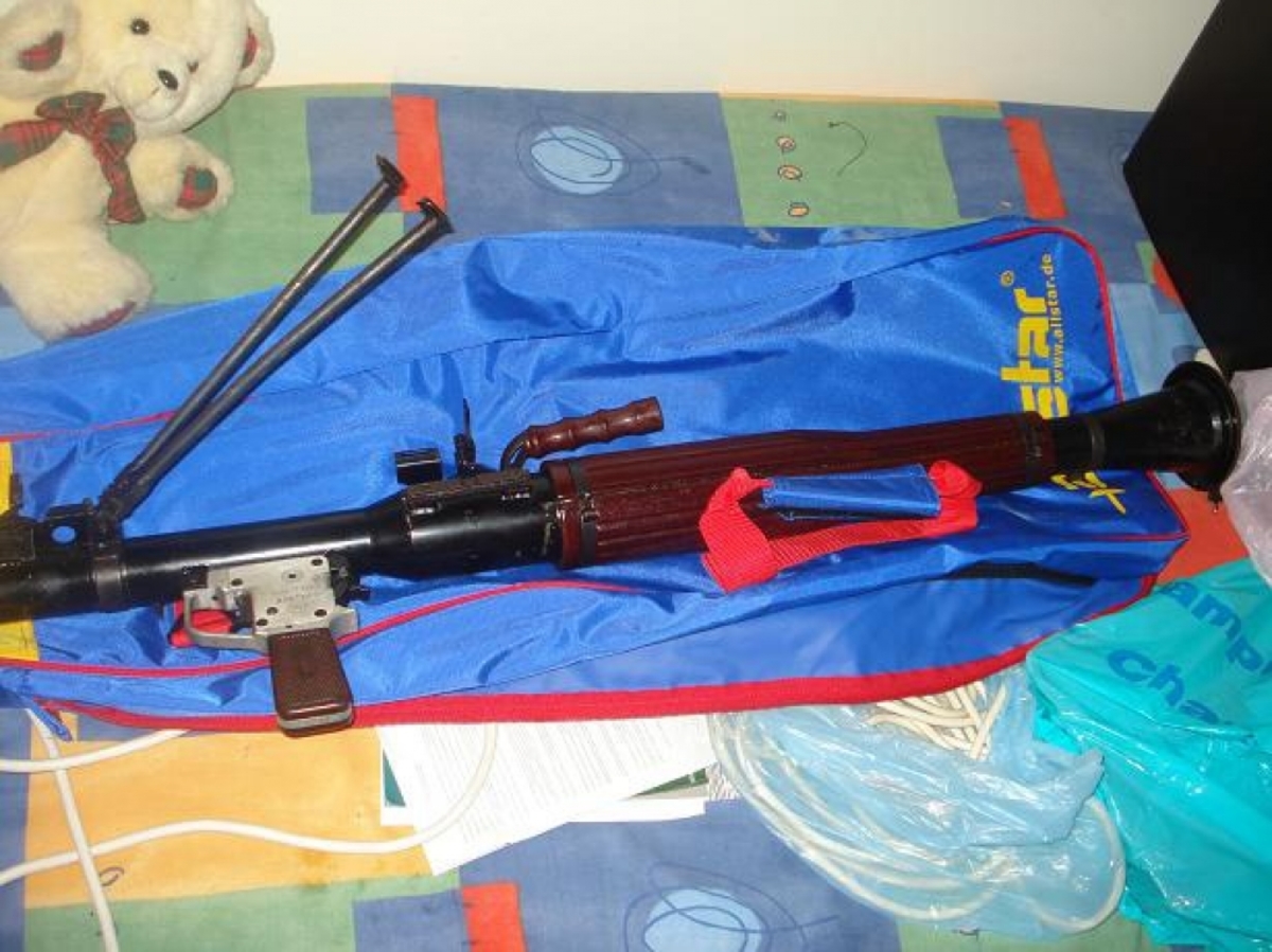 Μέρος του οπλισμού που βρέθηκε στην Κυψέλη ΦΩΤΟ EUROKINISSI