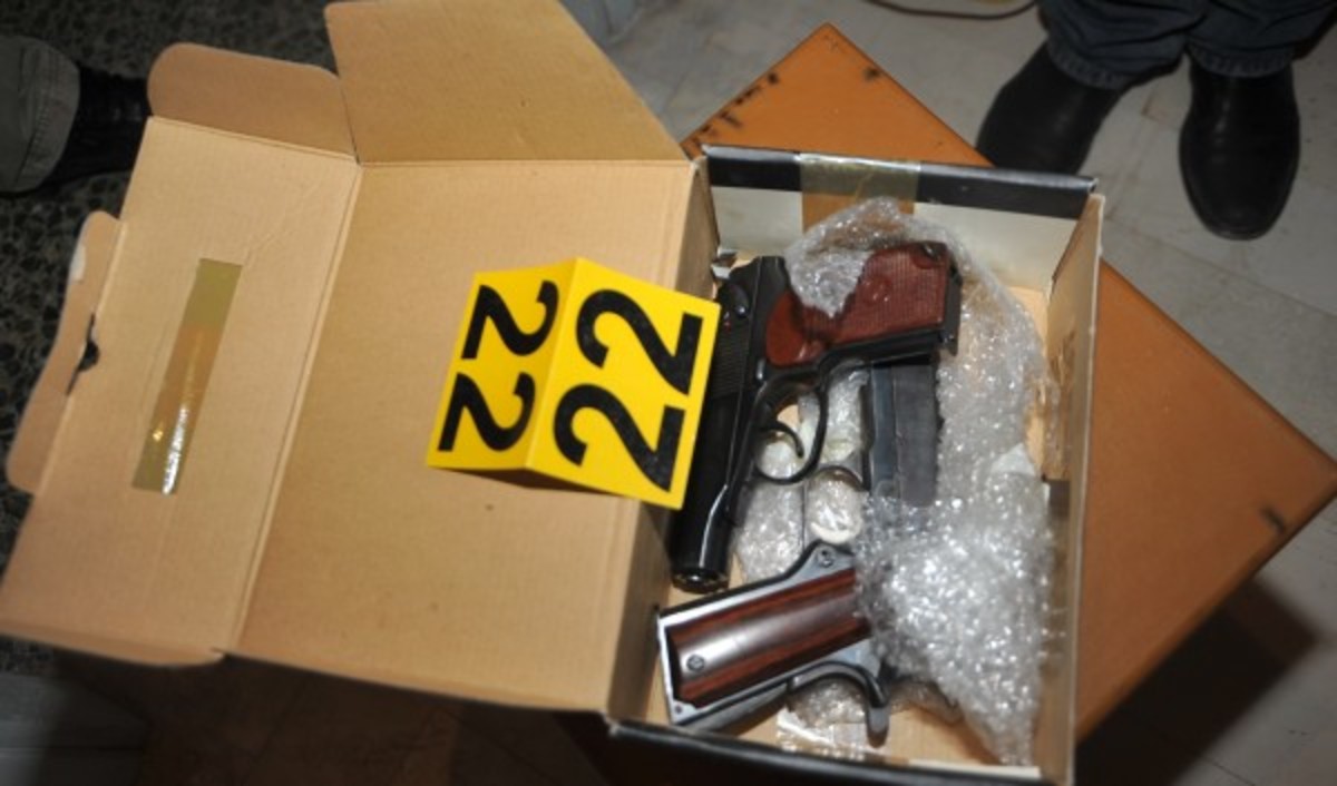 Συνελήφθη ο δικηγόρος με το οπλοστάσιο στη Λούτσα