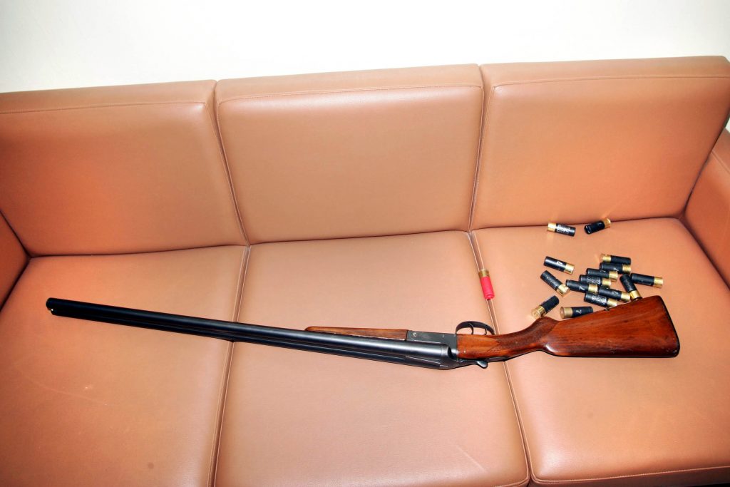 Ρόδος: Του “άνοιξε” το σπίτι για να του πάρει το όπλο