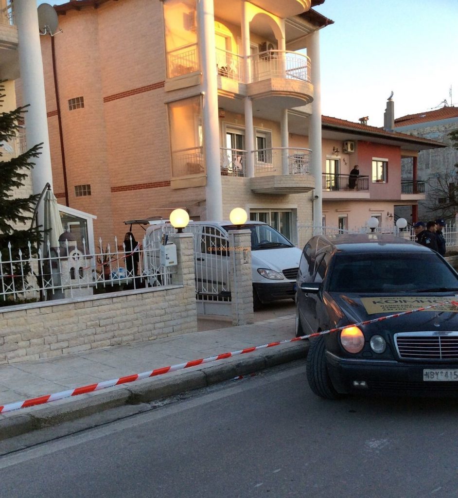 Ωραιόκαστρο: “Η ανιψιά μου κοιμόταν 25 χρόνια με έναν δολοφόνο” – Νέα τροπή στο θρίλερ με την τριπλή δολοφονία
