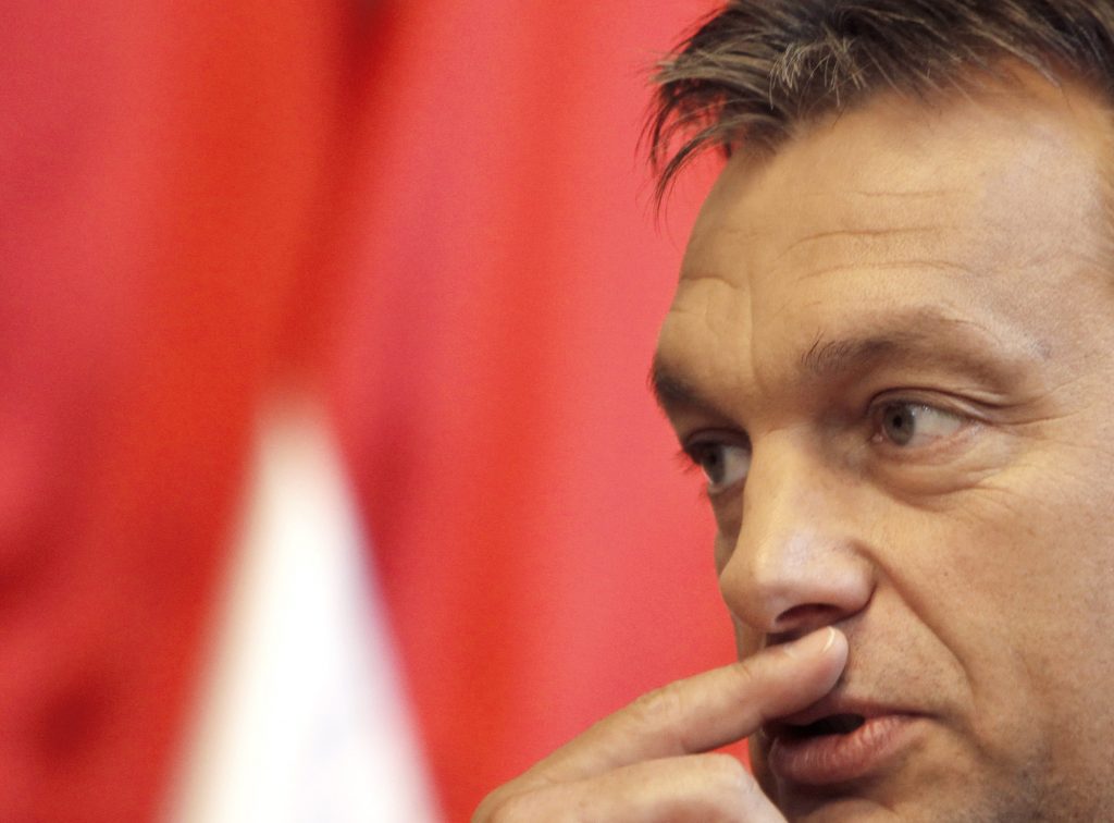 Πρωθυπουργός αμφισβητεί τη νομιμότητα της Κομισιόν!