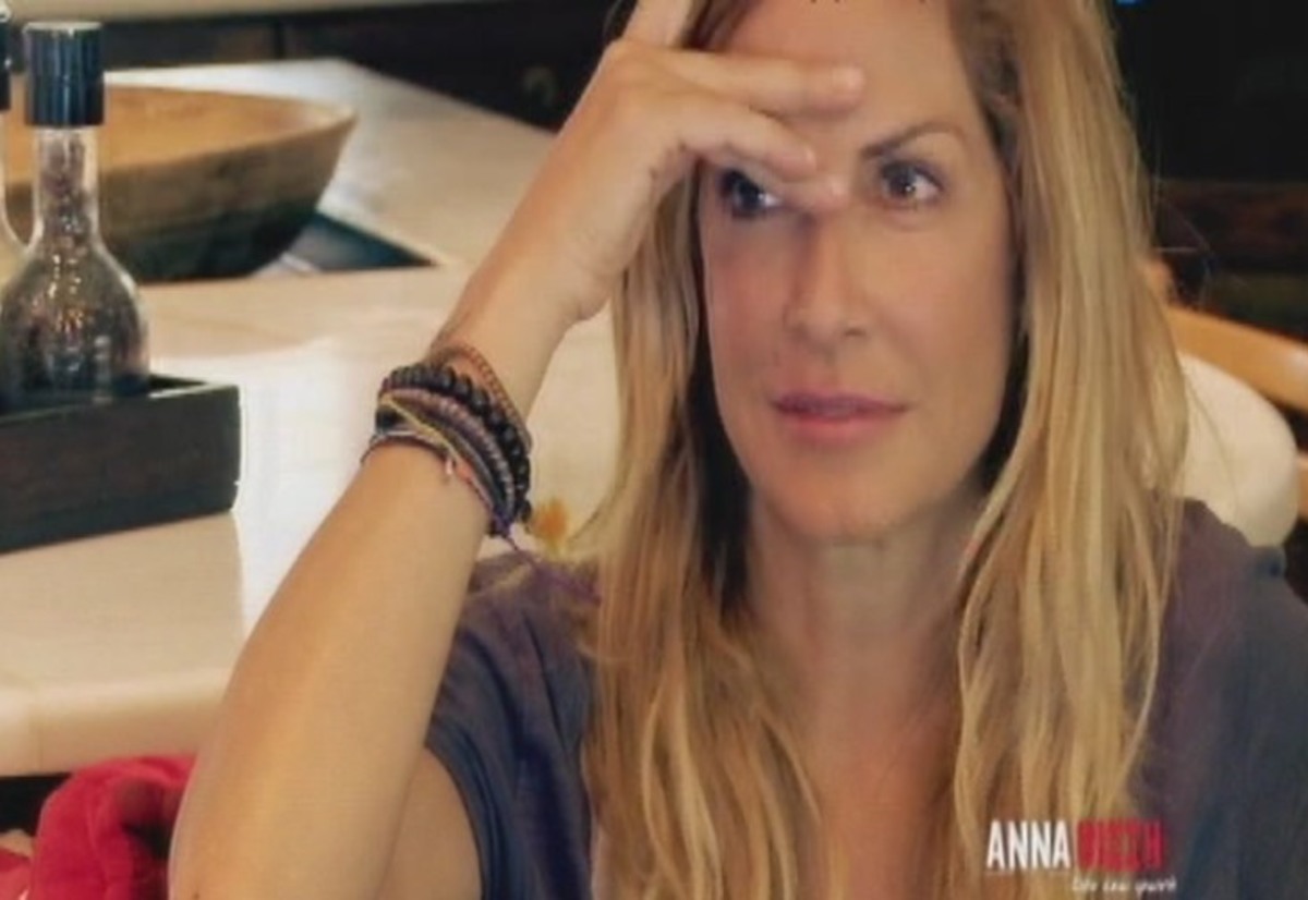 Η τηλεοπτική πρεμιέρα της Άννας!