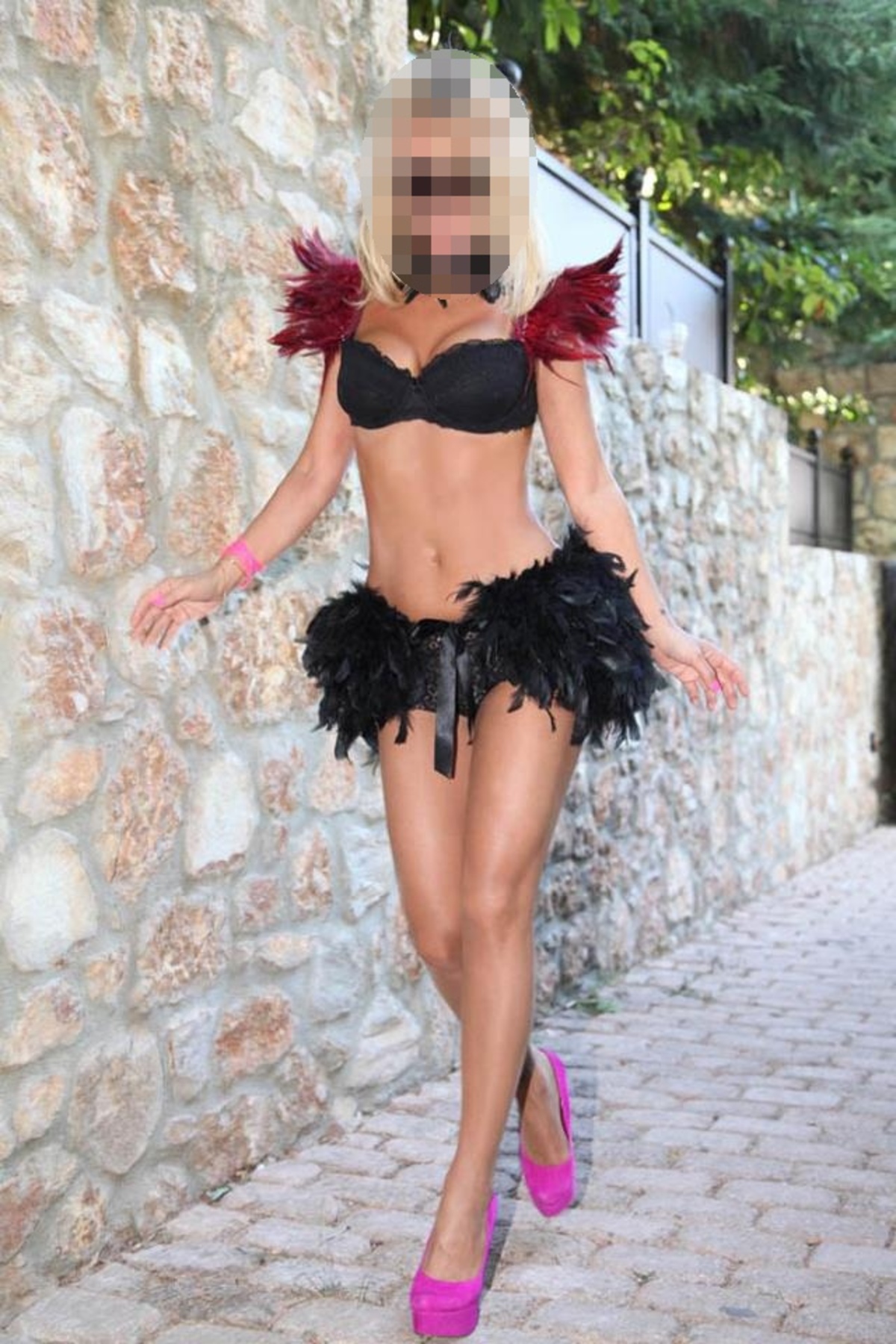 Ποια ελληνίδα ηθοποιός έκανε αυτή τη σέξι εμφάνιση με εσώρουχα;