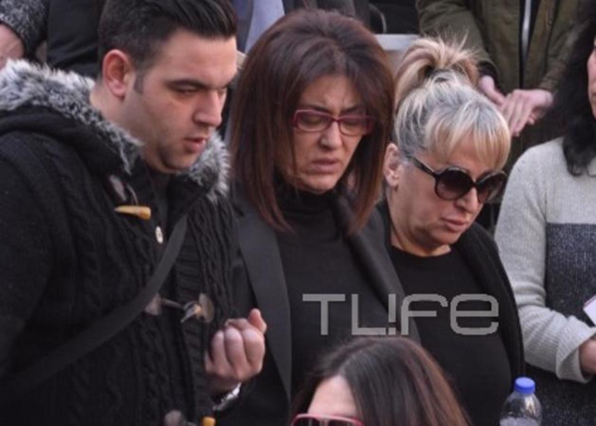 Ραγίζει καρδιές το  μήνυμα της μητέρας του Παντελή Παντελίδη: “Σε λατρεύω θέλω να ‘ρθω κοντά σου”